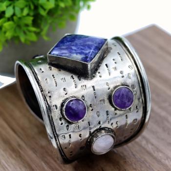 CUFF BRACELET 